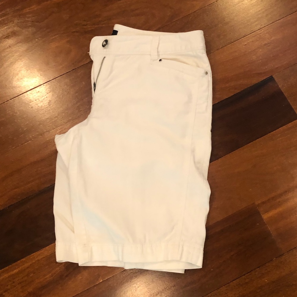 White House Back Market Shorts